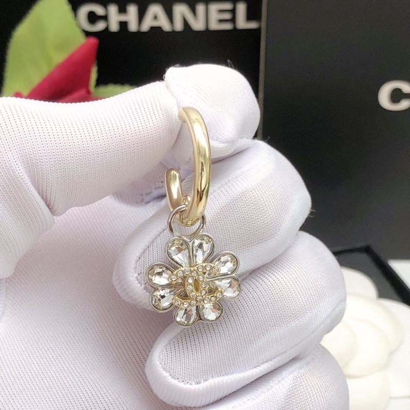 Ch**el earrings